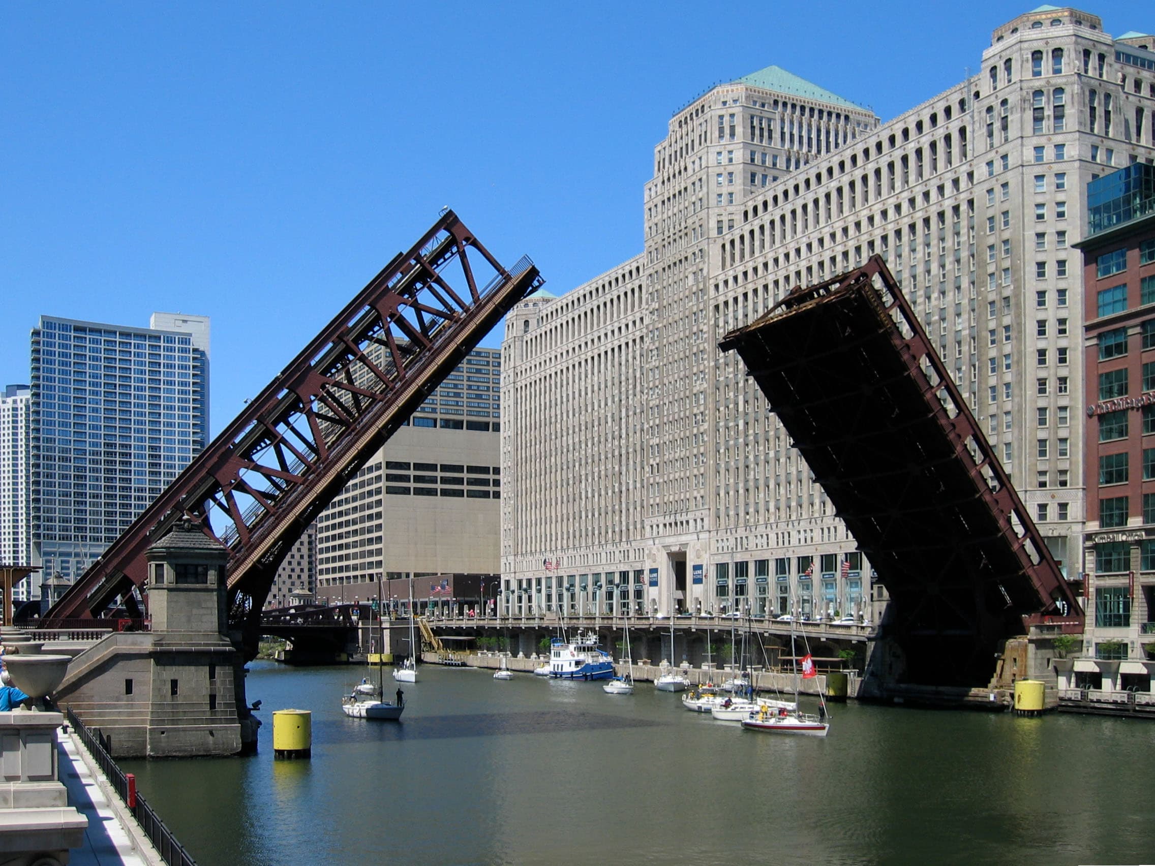 Chicago River Tours